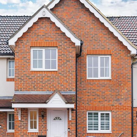 Stylish 3 Bedroom And Free Parking Thamesmead  Exterior foto